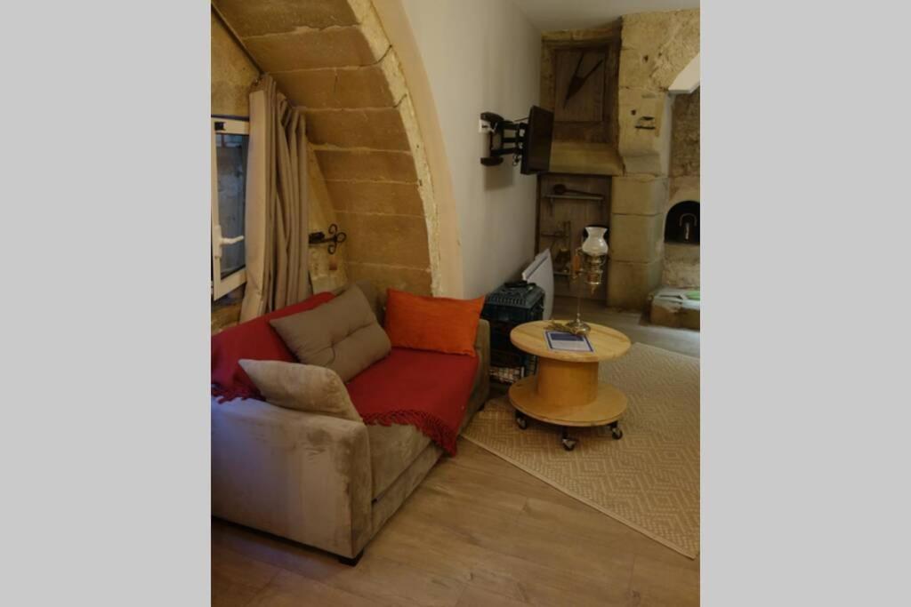 La Chaumiere, Centre Historique, Fibre, Ess, Rez-De-Chaussee, Bedinshop Romans-sur-Isère المظهر الخارجي الصورة